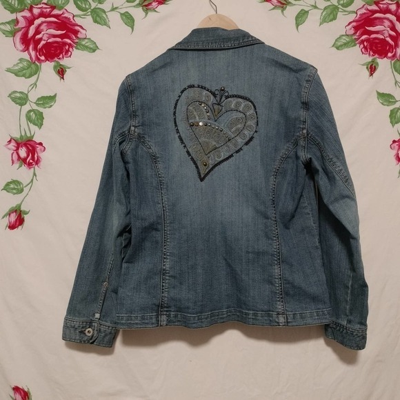 Chico's Platinum SZ 1 Blue Jean Denim Jacket Pockets Buttons Embroidered Back - Picture 6 of 8